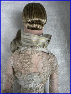 Tonner Tyler Wentworth 2001 FAO SCHWARZ ALL THAT GLITTERS DRESSED 16 DOLL LE100