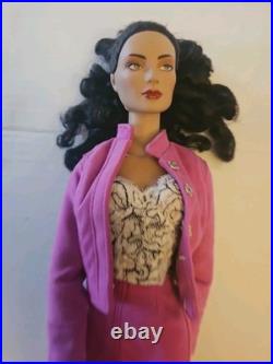 Tonner Tyler Wentworth 2002 ANGELINA RUIZ 16 Doll In Tickled Pink Suit LE 1200