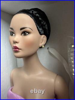 Tonner Tyler Wentworth 2002 COLLECTION SHEER BEAUTY MEI LI 16 Dressed DOLL LE