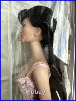 Tonner Tyler Wentworth 2002 Collection Ready to Wear Mei Li 16 Fashion Doll NEW