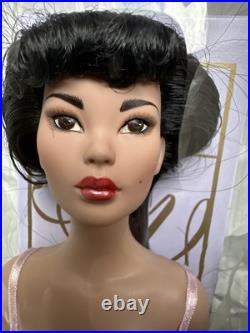 Tonner Tyler Wentworth 2002 Collection Ready to Wear Mei Li 16 Fashion Doll NEW