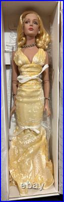 Tonner Tyler Wentworth 2002 SHEER GLAMOUR SYDNEY CHASE 16 Dressed Fashion Doll