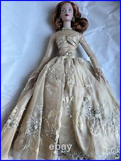 Tonner Tyler Wentworth 2003 BRENDA STARR GOLDEN GIRL 16 Dressed Fashion Doll