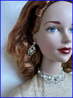 Tonner Tyler Wentworth 2003 BRENDA STARR GOLDEN GIRL 16 Dressed Fashion Doll