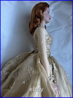 Tonner Tyler Wentworth 2003 BRENDA STARR GOLDEN GIRL 16 Dressed Fashion Doll