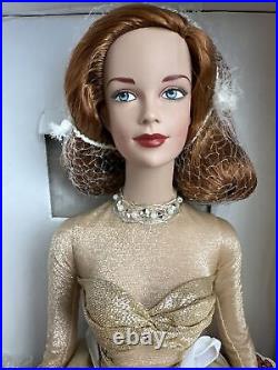 Tonner Tyler Wentworth 2003 BRENDA STARR GOLDEN GIRL 16 Fashion Doll New NRFB