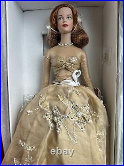 Tonner Tyler Wentworth 2003 BRENDA STARR GOLDEN GIRL 16 Fashion Doll New NRFB