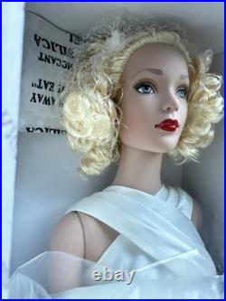 Tonner Tyler Wentworth 2003 CU CINEMA SATINS CENTERPIECE Special Edition Doll LE