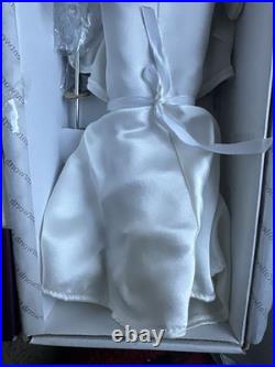 Tonner Tyler Wentworth 2003 CU CINEMA SATINS CENTERPIECE Special Edition Doll LE