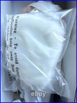 Tonner Tyler Wentworth 2003 CU CINEMA SATINS CENTERPIECE Special Edition Doll LE