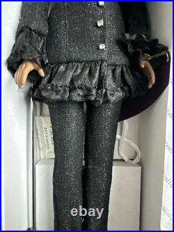 Tonner Tyler Wentworth 2003 Collection DOUBLE TAKE ESME 16 Fashion Doll LE 1500 Tonner Tyler Wentworth 2003 Collection DOUBLE TAKE ESME 16 Fashion Doll LE 1500