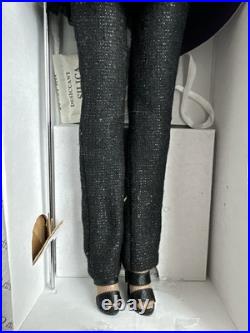 Tonner Tyler Wentworth 2003 Collection DOUBLE TAKE ESME 16 Fashion Doll LE 1500 Tonner Tyler Wentworth 2003 Collection DOUBLE TAKE ESME 16 Fashion Doll LE 1500