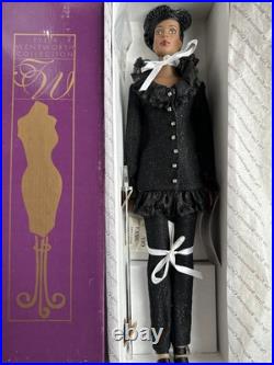 Tonner Tyler Wentworth 2003 Collection DOUBLE TAKE ESME 16 Fashion Doll LE 1500 Tonner Tyler Wentworth 2003 Collection DOUBLE TAKE ESME 16 Fashion Doll LE 1500