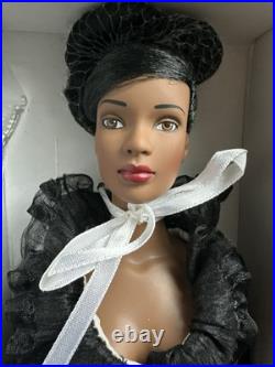 Tonner Tyler Wentworth 2003 Collection DOUBLE TAKE ESME 16 Fashion Doll LE 1500 Tonner Tyler Wentworth 2003 Collection DOUBLE TAKE ESME 16 Fashion Doll LE 1500