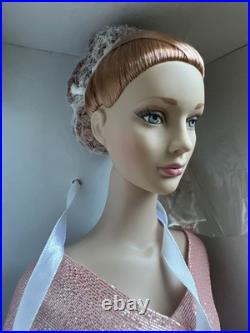 Tonner Tyler Wentworth 2003 Collection JANE SHIMMERING ROSE 16 Doll NRFB LE 250