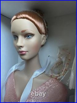 Tonner Tyler Wentworth 2003 Collection JANE SHIMMERING ROSE 16 Doll NRFB LE 250