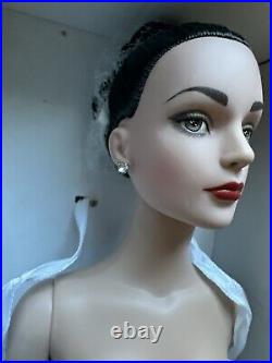 Tonner Tyler Wentworth 2003 SYDNEY PARISIENNE 16 PARIS FASHION DOLL FESTIVAL LE