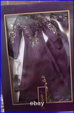 Tonner Tyler Wentworth 2004 BORDEAUX PEIGNOIR 16 Fashion Doll Outfit NEW NRFB