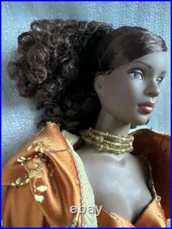 Tonner Tyler Wentworth 2004 Collection AMBER GLOW ESME 16 Dressed Fashion Doll