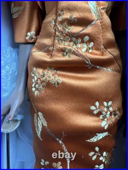 Tonner Tyler Wentworth 2004 Collection AMBER GLOW ESME 16 Dressed Fashion Doll Tonner Tyler Wentworth 2004 Collection AMBER GLOW ESME 16 Dressed Fashion Doll