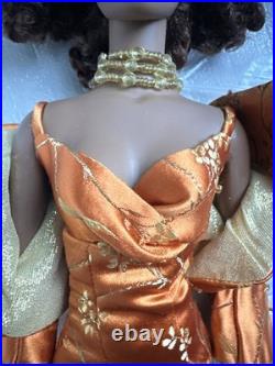 Tonner Tyler Wentworth 2004 Collection AMBER GLOW ESME 16 Dressed Fashion Doll