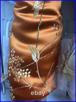 Tonner Tyler Wentworth 2004 Collection AMBER GLOW ESME 16 Dressed Fashion Doll Tonner Tyler Wentworth 2004 Collection AMBER GLOW ESME 16 Dressed Fashion Doll