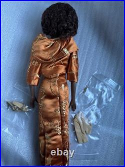 Tonner Tyler Wentworth 2004 Collection AMBER GLOW ESME 16 Dressed Fashion Doll