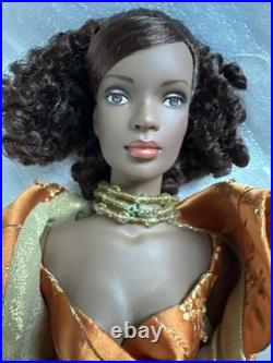 Tonner Tyler Wentworth 2004 Collection AMBER GLOW ESME 16 Dressed Fashion Doll