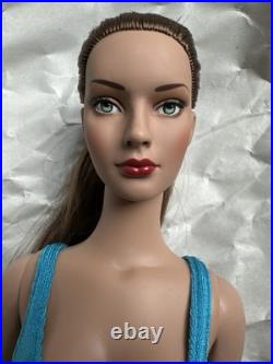 Tonner Tyler Wentworth 2004 Collection BASIC JANE BRUNETTE 16 Fashion Doll LE Tonner Tyler Wentworth 2004 Collection BASIC JANE BRUNETTE 16 Fashion Doll LE