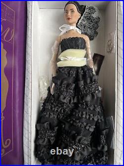 Tonner Tyler Wentworth 2004 Collection MYSTIQUE ANGELINA 16 DRESSED DOLL NRFB