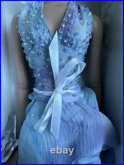 Tonner Tyler Wentworth 2004 Collection WATERCOLOR COOL CARRIE 16 DRESSED DOLL