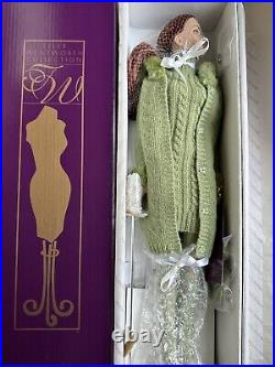 Tonner Tyler Wentworth 2004 Collection WINTERGREEN SYDNEY CHASE 16 DRESSED DOLL