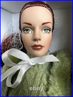 Tonner Tyler Wentworth 2004 Collection WINTERGREEN SYDNEY CHASE 16 DRESSED DOLL