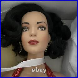Tonner Tyler Wentworth 2004 Convention Doll Red Hot In Box