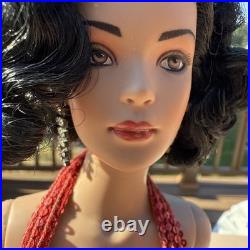 Tonner Tyler Wentworth 2004 Convention Doll Red Hot In Box