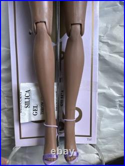 Tonner Tyler Wentworth 2004 Ready to Wear RUNWAY VIOLETTE ESME 16 Fashion Doll