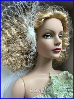 Tonner Tyler Wentworth 2004 SYDNEY CHASE ENVY 16 Dressed Fashion Doll LE 1500