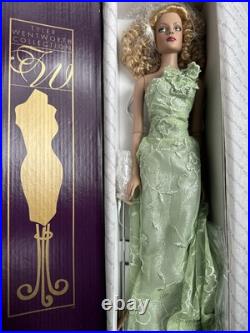 Tonner Tyler Wentworth 2004 SYDNEY CHASE ENVY 16 Dressed Fashion Doll LE 1500