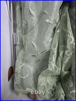 Tonner Tyler Wentworth 2004 SYDNEY CHASE ENVY 16 Dressed Fashion Doll LE 1500
