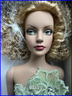 Tonner Tyler Wentworth 2004 SYDNEY CHASE ENVY 16 Dressed Fashion Doll LE 1500