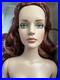 Tonner-Tyler-Wentworth-2005-BEYOND-ENVY-SYDNEY-CHASE-16-NUDE-DOLL-BOX-STAND-01-kt