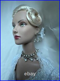 Tonner Tyler Wentworth 2005 CRYSTAL CELEBRATION DAPHNE DIMPLES 16 Fashion Doll