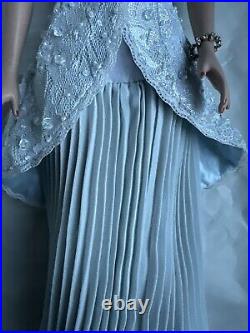 Tonner Tyler Wentworth 2005 CRYSTAL CELEBRATION DAPHNE DIMPLES 16 Fashion Doll