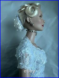 Tonner Tyler Wentworth 2005 CRYSTAL CELEBRATION DAPHNE DIMPLES 16 Fashion Doll