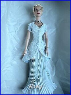 Tonner Tyler Wentworth 2005 CRYSTAL CELEBRATION DAPHNE DIMPLES 16 Fashion Doll