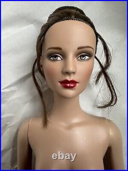 Tonner Tyler Wentworth 2005 Collect NUDE PERFECT START ASHLEIGH 16 Fashion Doll