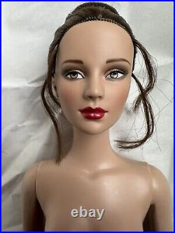 Tonner Tyler Wentworth 2005 Collect NUDE PERFECT START ASHLEIGH 16 Fashion Doll