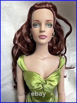 Tonner Tyler Wentworth 2005 Collection BEYOND ENVY SYDNEY CHASE 16 DRESSED DOLL