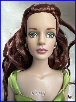 Tonner Tyler Wentworth 2005 Collection BEYOND ENVY SYDNEY CHASE 16 DRESSED DOLL