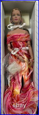 Tonner Tyler Wentworth 2005 Collection CINNAMON SWIRL 16 FASHION DOLL NEW NRFB